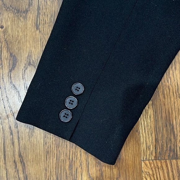 Nygard Blazer, Two Button, Size 16, EUC. - Picture 5 of 9